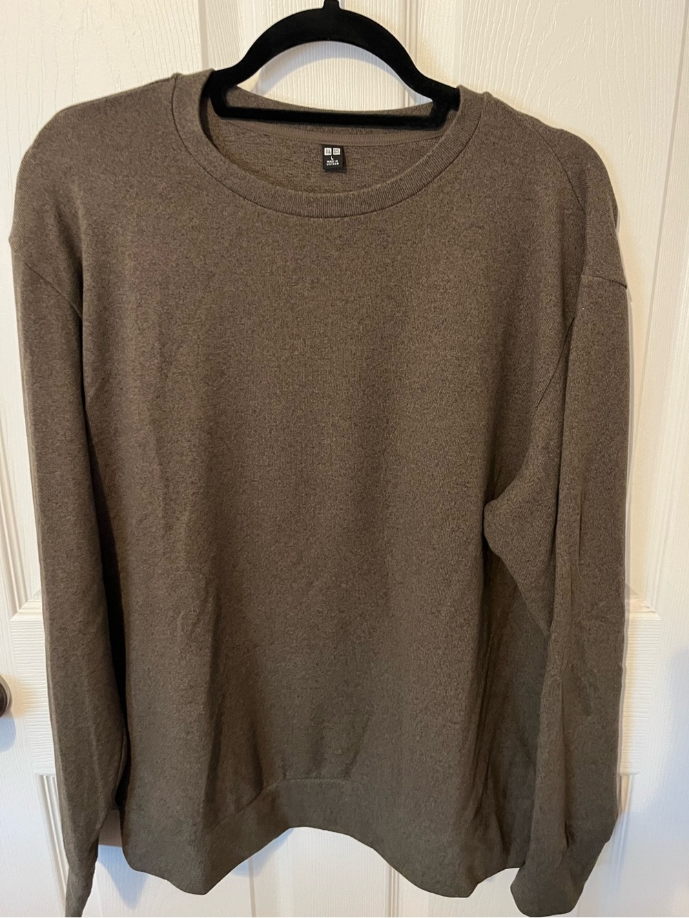 NWOT UNIQLO Women’s Crewneck Sweater - Olive Green